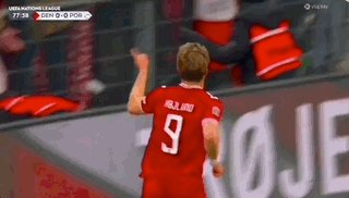 霍伊伦：Siuu庆祝致敬偶像，我是C罗的忠实粉丝